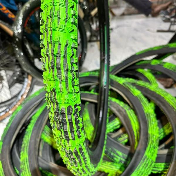 Meghna 26'' colorful tyre