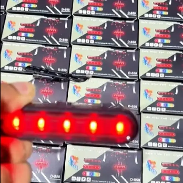 D-850 Taillight